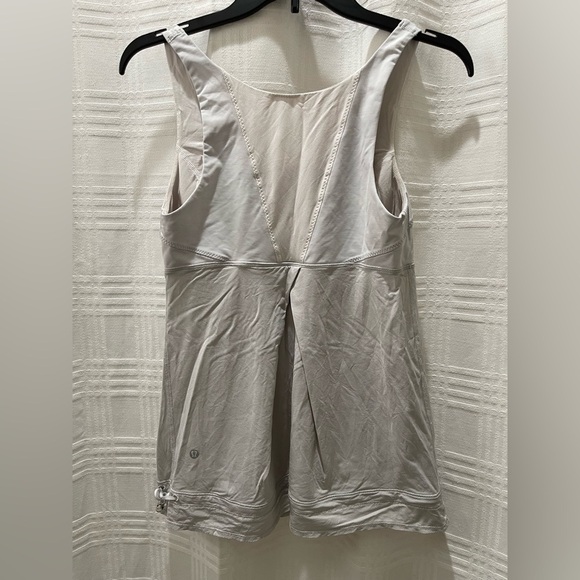 Lululemon adjustable waist tank top - Picture 2 of 9